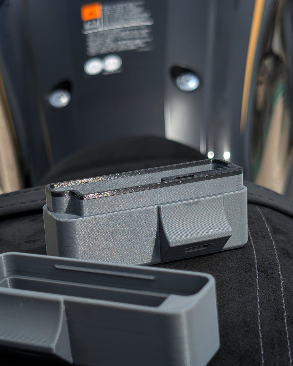 parte de baixo da moto via verde em cinzento (aberta)